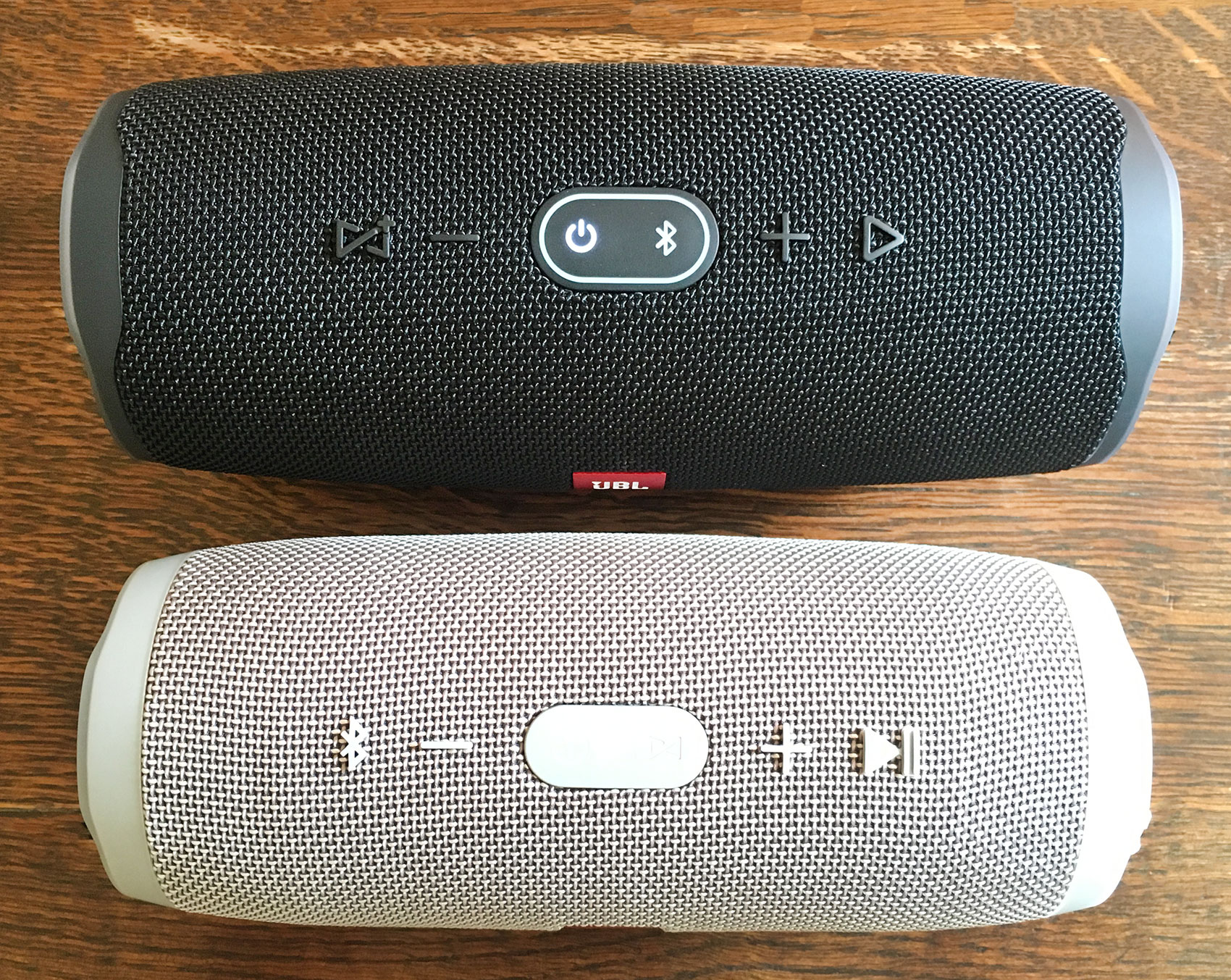 trausls jbl charge 4 vs jbl charge 3 