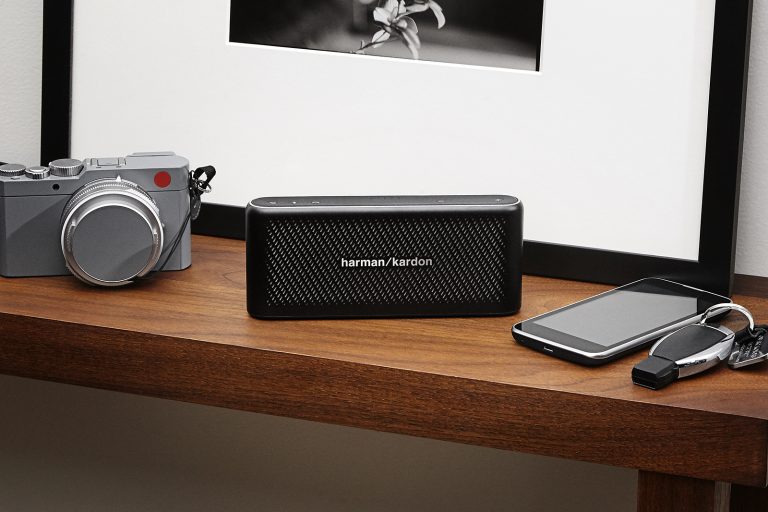 Harman Kardon Traveler Bluetooth Speaker Review electromodo